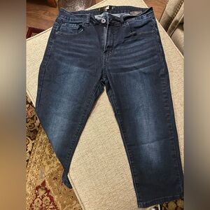 L & B dark denim capris women’s size 12 (runs small)